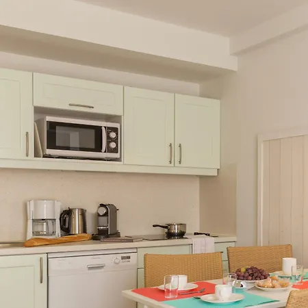 Pierre & Le Palais Des Gouverneurs Üdülőpark Saint-Martin-de-Ré