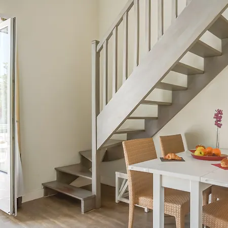 Pierre & Le Palais Des Gouverneurs Saint-Martin-de-Ré