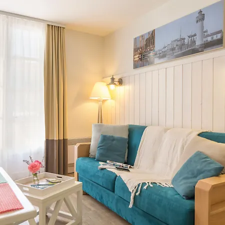 홀리데이파크 Pierre & Le Palais Des Gouverneurs Saint-Martin-de-Ré