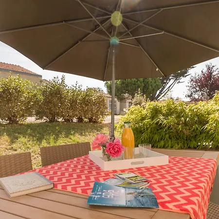 Üdülőpark Pierre & Le Palais Des Gouverneurs