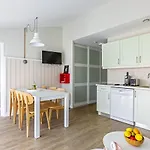 Pierre & Le Palais Des Gouverneurs Holiday park 3*