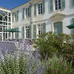 Pierre & Le Palais Des Gouverneurs Saint-Martin-de-Ré