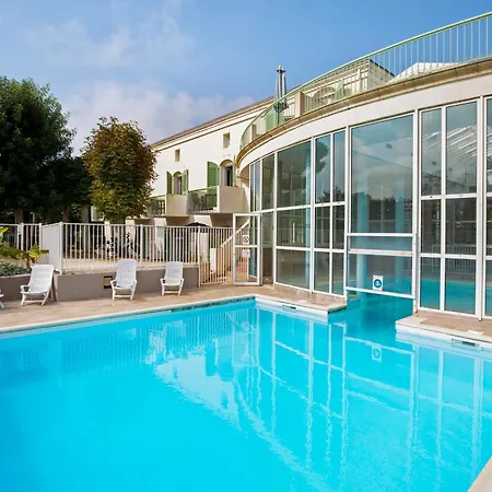 Pierre & Le Palais Des Gouverneurs Ferienpark Saint-Martin-de-Ré