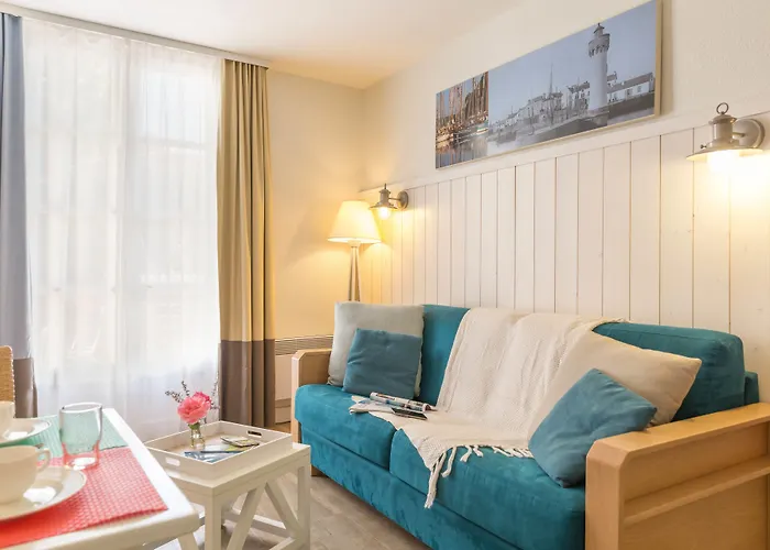 Ferienpark Pierre & Le Palais Des Gouverneurs Saint-Martin-de-Ré