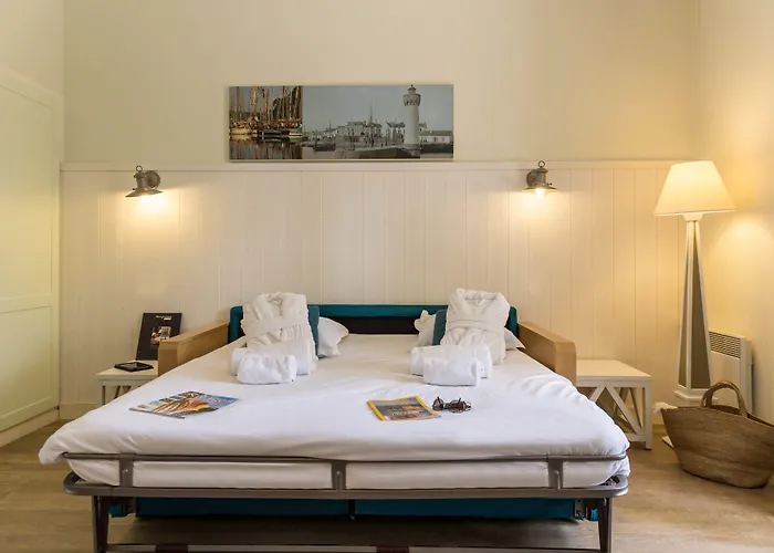 Pierre & Le Palais Des Gouverneurs Ferienpark 3*