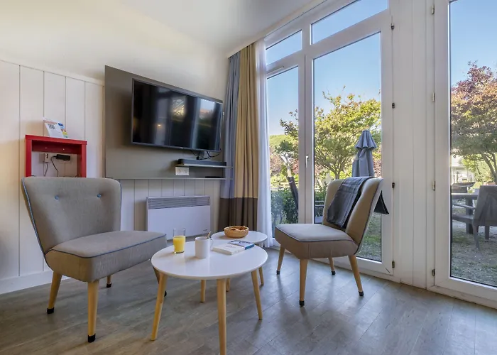 Ferienpark Pierre & Le Palais Des Gouverneurs Saint-Martin-de-Ré